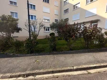 jolie appartement dans résidence calme