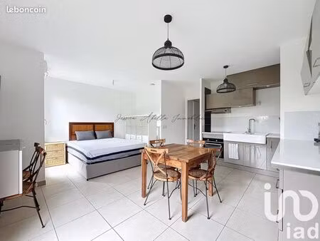 grand studio mennecy 5 min de la gare