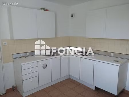 appartement 3 pièces 63 m²