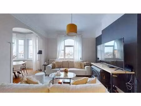 lambermont: charmant appartement 2 chambres