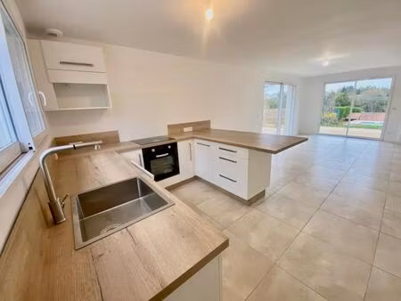 maison neuve au calme de brax