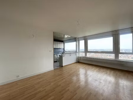 appartement nancy 4 pièce(s) 71.93 m2- rénové - vue exceptionnelle- cure d'air