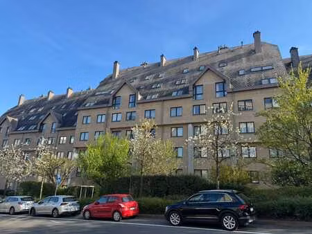 auderghem - appartement lumineux de 104 m²