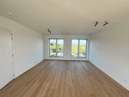 instapklaar nieuwbouwappartement te huur in hartje eeklo!