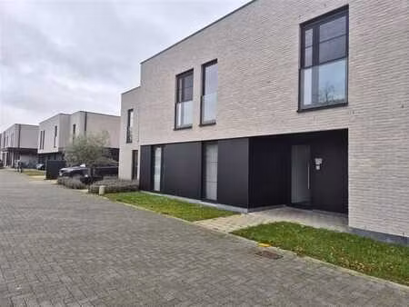energiezuinig gelijkvloers appartement met 2 slaapkamers en