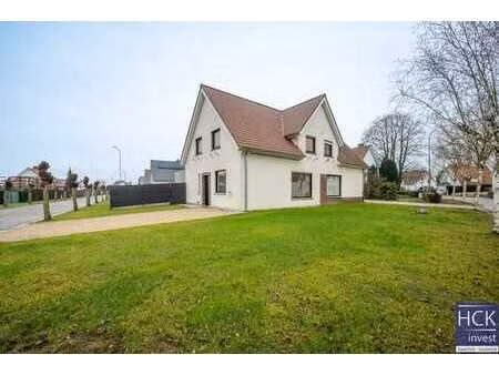 waregem - totaal gerenoveerde woning met 3 slpk in reside...