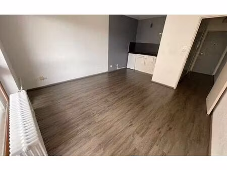 location appartement  25 m² t-1 à metz  510 €