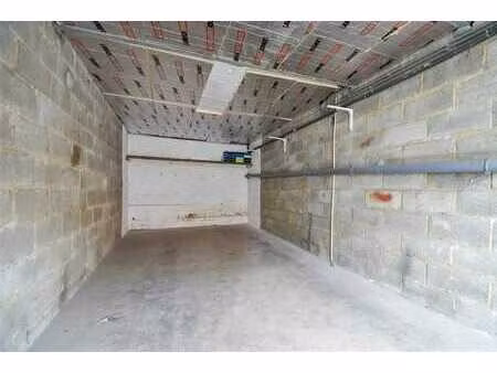 garage de 19 m² idéalement situé à jemeppe !