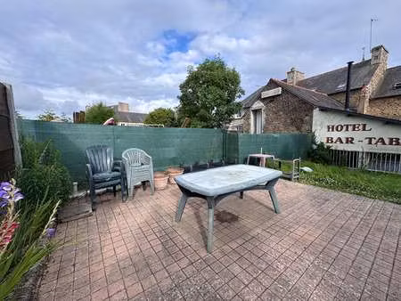 vente bureaux et commerces à dinan (22100) : à vendre / 85m² dinan