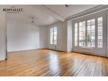 entre boucicaut et lourmel - 3 pièces de 53 m² dans bel ancien