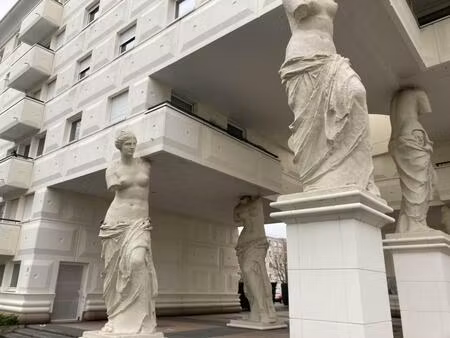 location appartement 2 pièces 47 m² à guyancourt (78280)