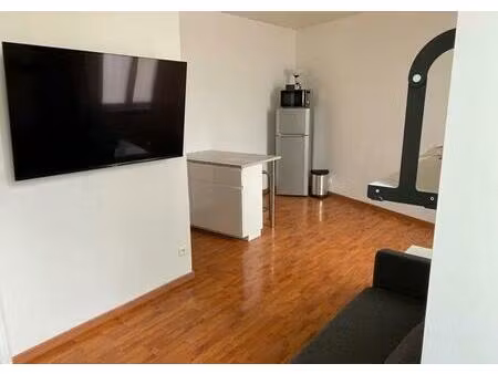 location appartement 1 pièce 25 m² à la celle-saint-cloud (78170)