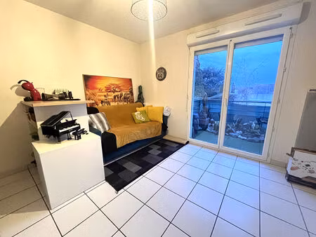 aucamville - appartement 1 pièce + parking