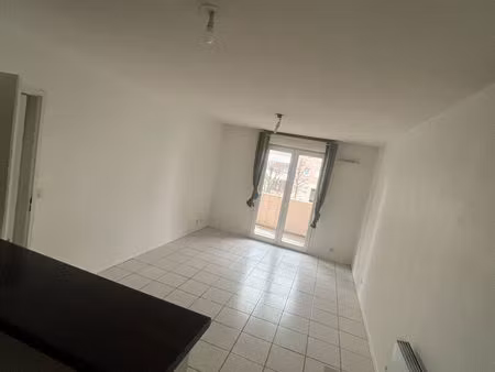 billère  location t2 avec parking