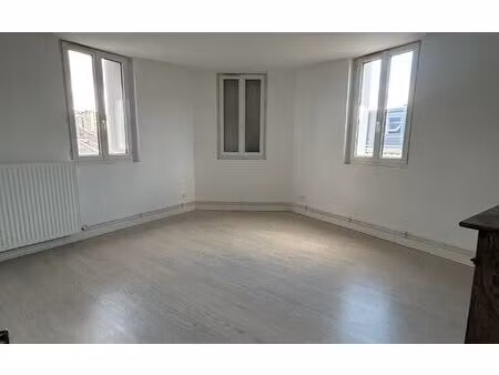 location appartement  m² t-4 à le havre  601 €
