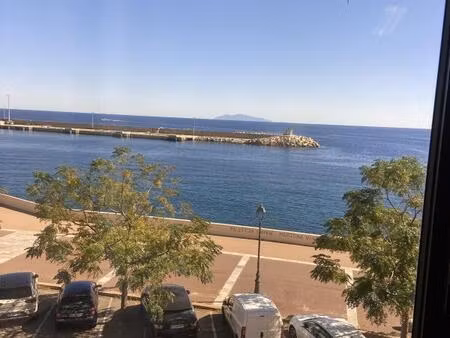 bastia bureau 850€