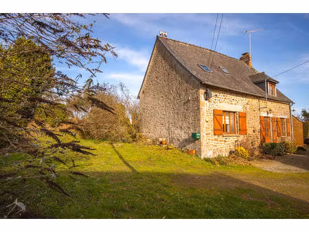 mayenne  herce  près de gorron  maison de campagne individuelle  3 chambres  jardin  dépen