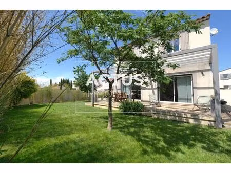 maison récente à fontvieille dans les alpilles