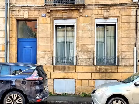 exclusivite : centre ville maison bourgeoise en pierres sur jardin;