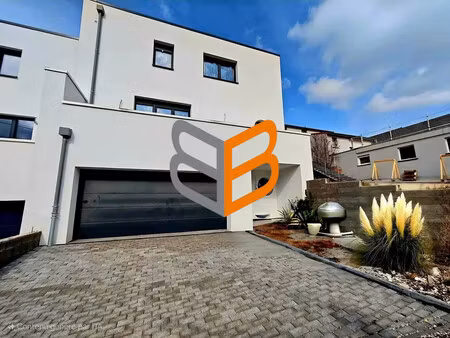 maison toit plat neuve à gorcy.