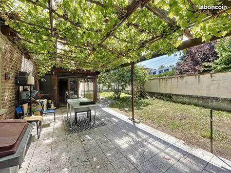 maison 6 pièces 180 m²