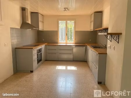 propriété 4 pièces 100 m²