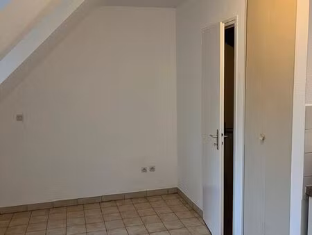 beau studio idéalement situé