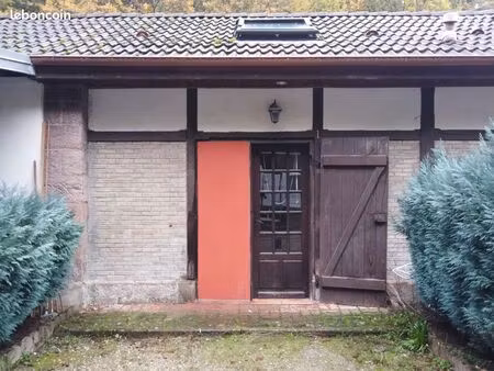 location studio non meuble