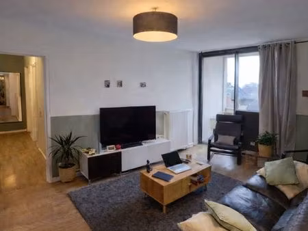 appartement t3 meublé avec balcon – la madeleine