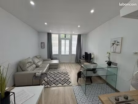 appartement 2 pieces metro commerce paris 15eme