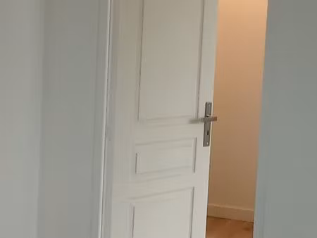 t3 deux chambres centre vannes