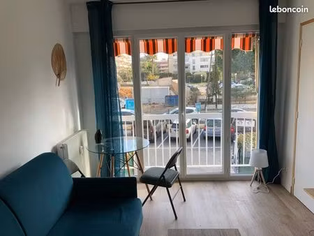 studio meublé  tout confort  100m de la mer