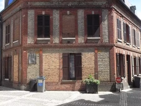 appartement t2 en duplex avec cour commune louviers (35.85m²)