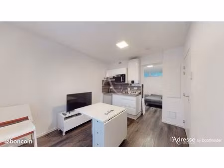 studio 1 pièce 20 m²
