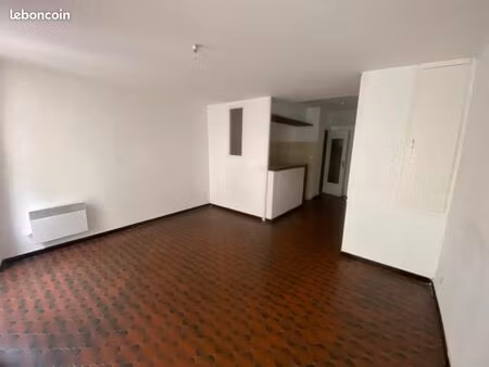 studio 1 pièce 29 m²