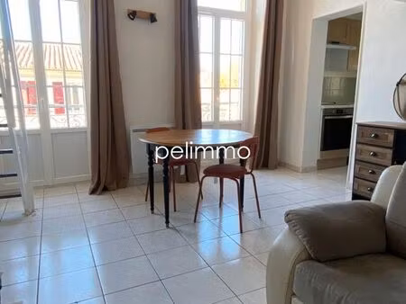 studio 1 pièce 27 m²