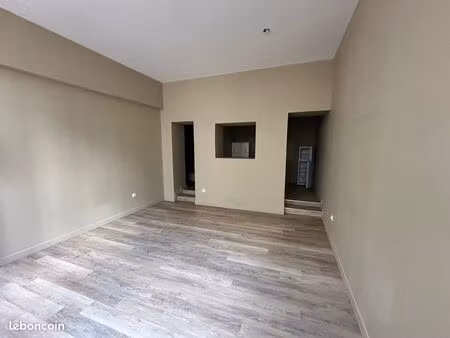 a louer - charmant studio au coeur de valenciennes