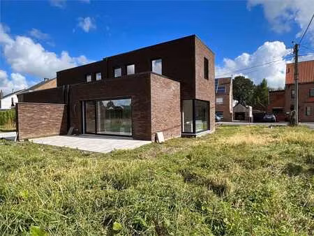 topper! prachtige  lichtrijke woning met zonnige tuin!