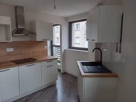 location appartement 3 pièces à laval (53000) : à louer 3 pièces / 78m² laval