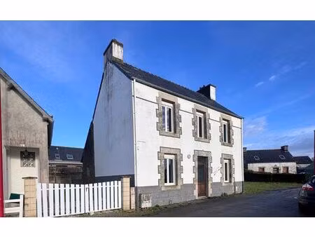 maison maël-carhaix 75 m² t-4 à vendre  91 800 €
