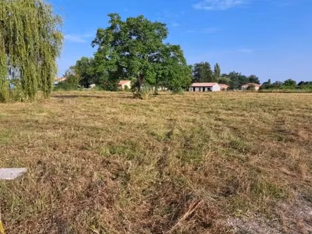 vente terrain à lezoux (63190)  60 000 €