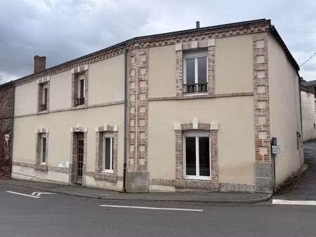 vente immeuble à saint-lézin (49120) : à vendre / 210m² saint-lézin