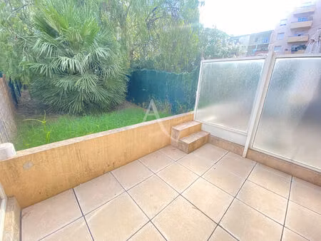 location appartement 1 pièce 21 m² à nice (06000)