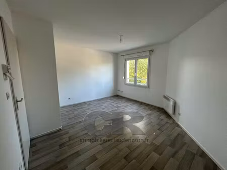 a louer studio secteur hopital central