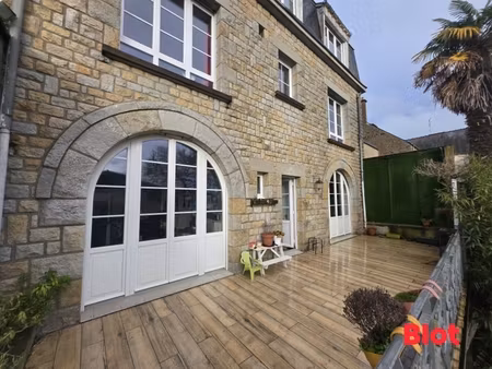 blot immobilier - fougeres - maison 230 m²