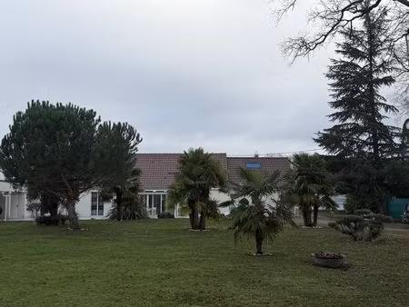 opportunité rare - grand terraiin constructible et divisible de 3098m2  avec maison de pla