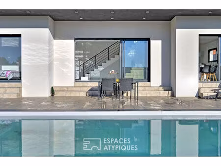 villa contemporaine avec piscine collines ouest