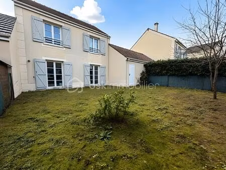 maison de 82 m² à villejust