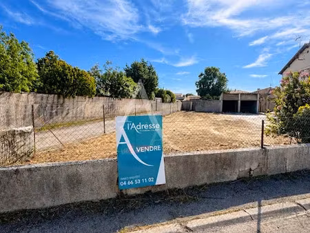 vente terrain 430 m² à le cailar (30740)  120 000 €