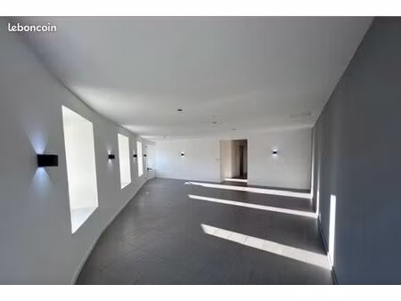 triplex 6 pièces 149 m²